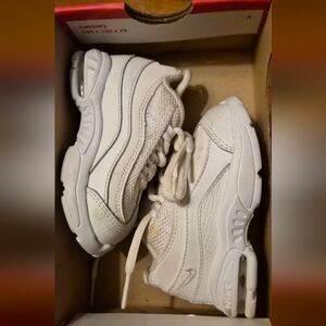 Nike White Low-Top Air Max 95 Sneakers